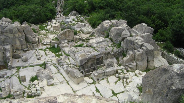 Oткриха бронзова статуетка на Аполон на Перперикон