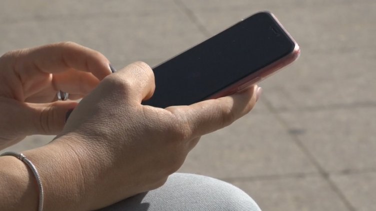 Ало измамници ужилиха шуменка с 3 500 лв.