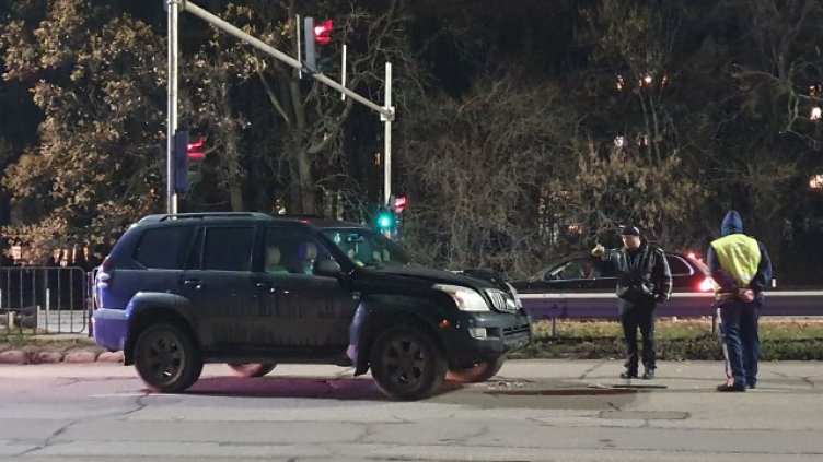 Блъснаха две деца в София, едното почина