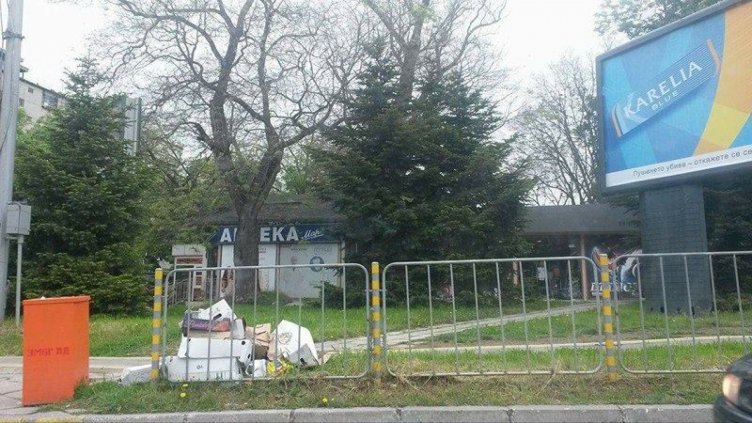 Мързеливи търговци замърсяват центъра с боклуци