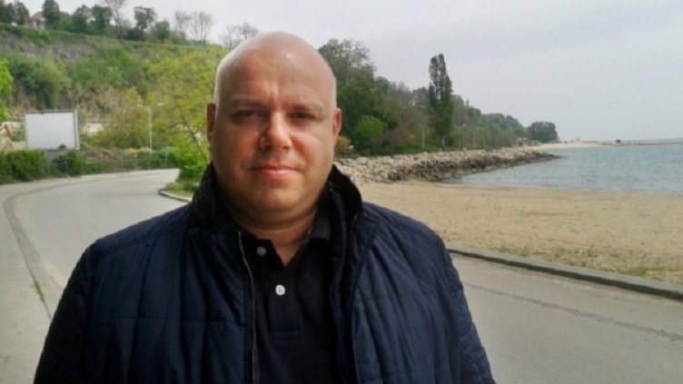 И замириса на море... Минимален скок на плажните услуги във Варна