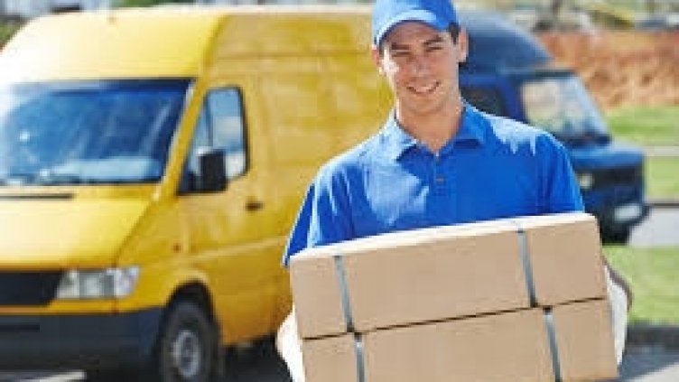 Министър се смили, взе бежанци да му работят, на добри пари. Ето ги!