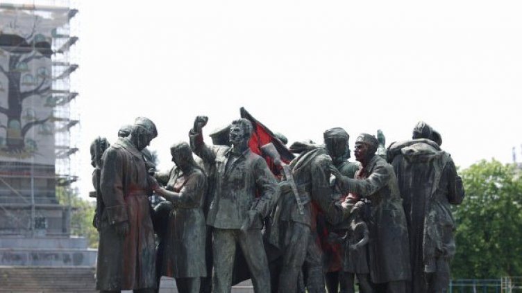ПП-ДБ искат премахване на "символите на комунистическия режим в България"