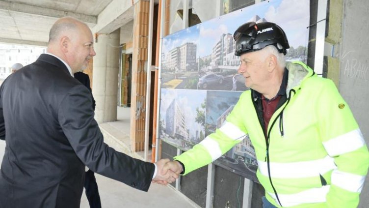 Желязков обеща: Бургас ще има детска болница до края на годината 