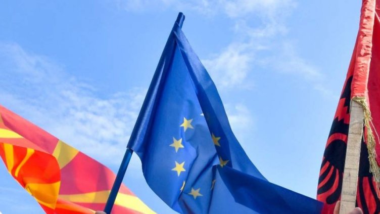 Разделят Албания и Северна Македония по пътя им към членство в ЕС