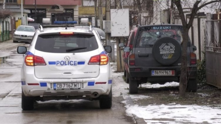 Кола връз тротоара – само на определени места. ВАС си каза тежката дума