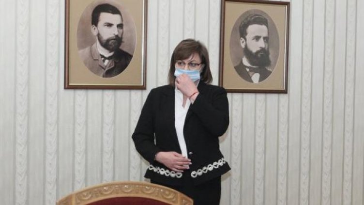 Корнелия Нинова разкритикува Борисов