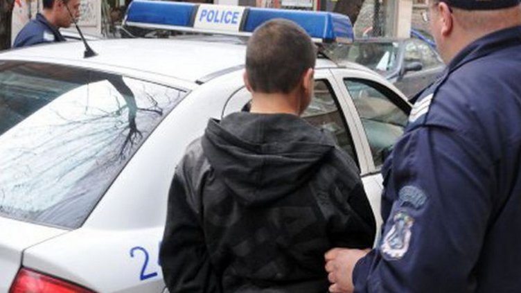 Спипаха млад варненец с амфети