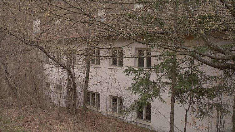 Закриват домовете за хора с умствена изостаналост и психични разстройства до 2035 г.