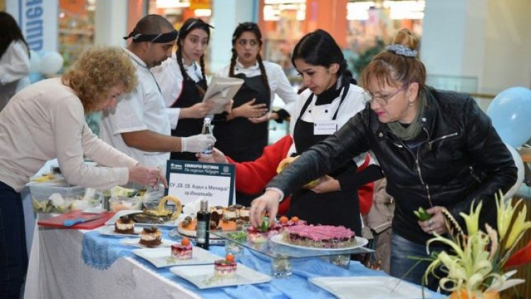 Благотворителен кулинарен фестивал се провежда във Варна