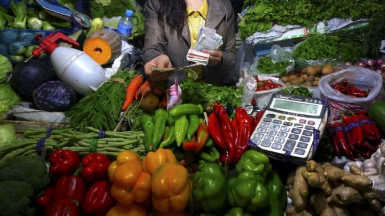 По-ниските разходи за храна и транспорт отново дърпат инфлацията надолу