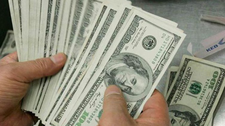 След 2017-а ще има пълен крах на долара