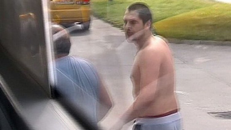 Нападнаха градски автобус в Пловдив