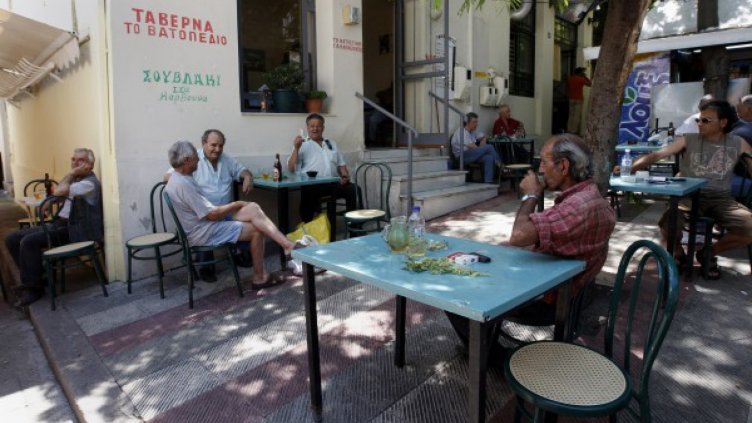 Гръцки вестник: Картината у нас по-отчайваща от България  