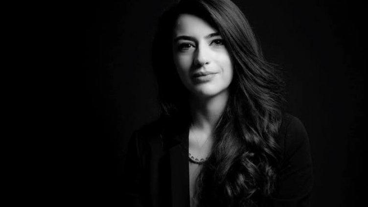 Лена изригна от емоции във Фейсбук