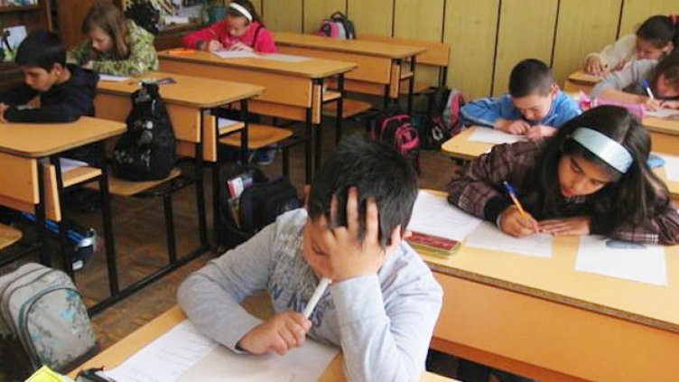 4186 четвъртокласника се явиха на матура