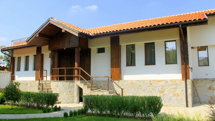 Какви са рисковете на късното резервиране за Коледа и Нова година и как да ги избегнем?