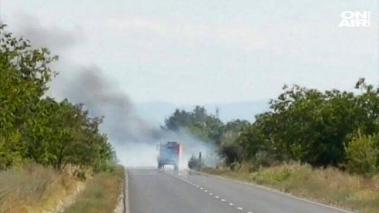Бутилки с метан се взривиха на пътя Пловдив - Карлово (ВИДЕО)