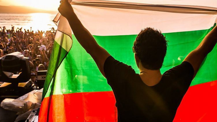 Отлагат SOLAR Summer заради акциите на Симеонов по морето