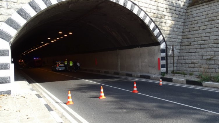 Затвориха тунел „Витиня“ заради тежка челна катастрофа