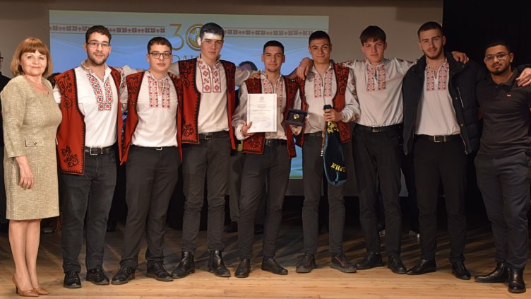 Вижте призьорите в XXX-я Национален детски фолклорен конкурс „Диньо Маринов“