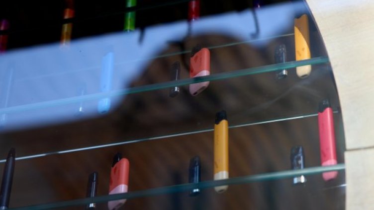 15-годишно момиче е в болница след пушене на вейп