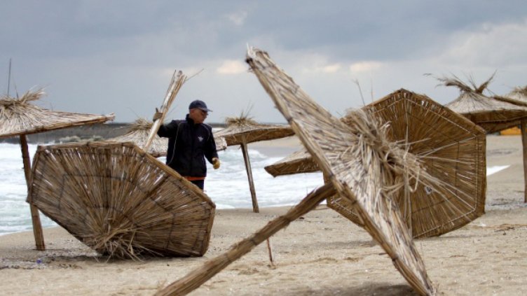 Жълт код за силен вятър и ниски температури за днес