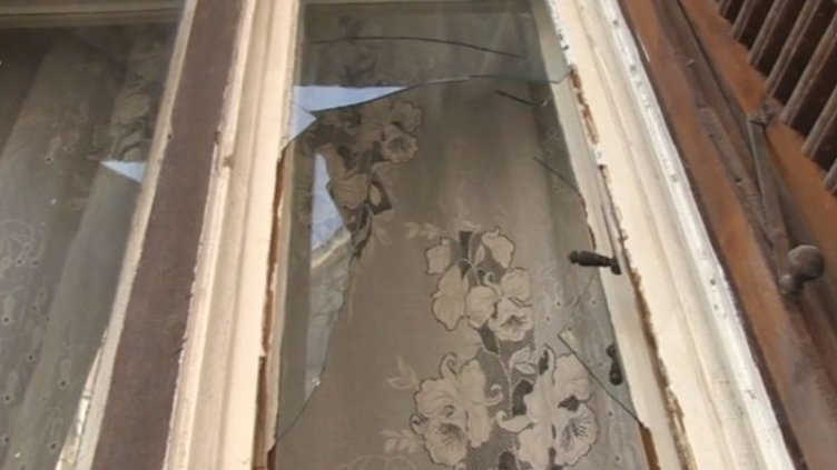 Учителка в Русе нападната в дома си от пияно момиче