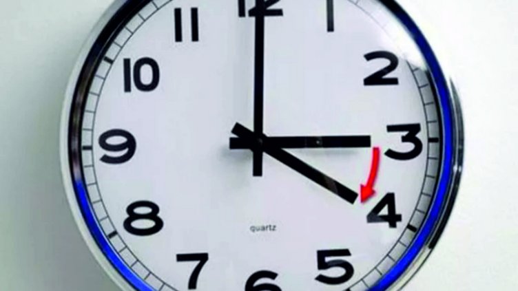 Часовникът с час напред - тази неделя. Европа мисли, накрая не го измисли