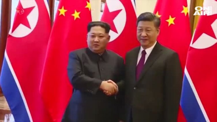 Китайският президент на двудневно посещение в Северна Корея