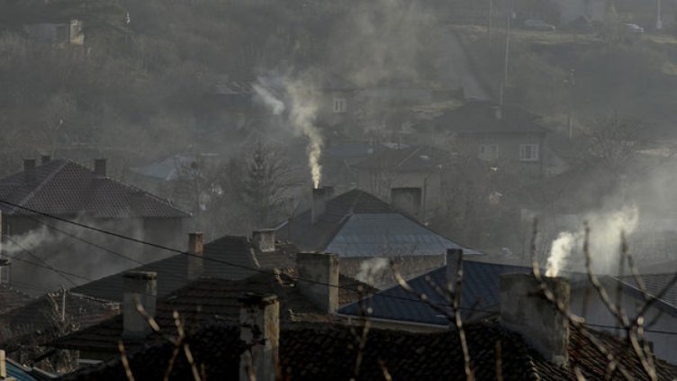 Необходими са стимули за преминаването на домакинствата към по-чиста горивна база у нас