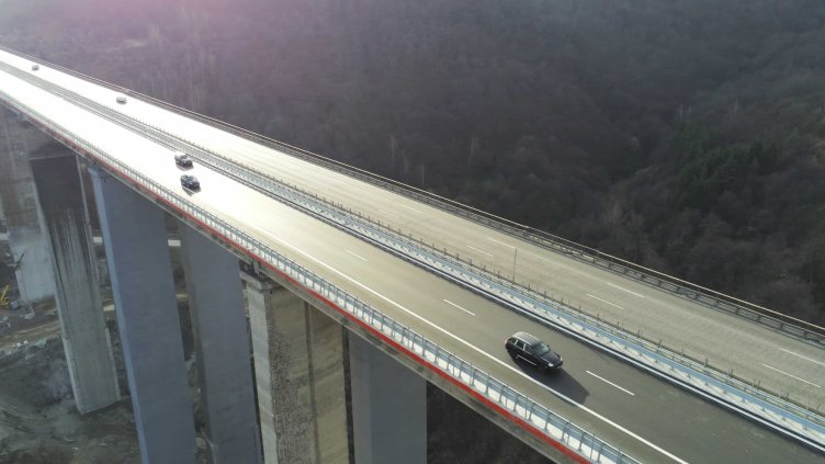 Десет големи съоръжения на „Тракия” и „Хемус” са ремонтирани през 2019 г.