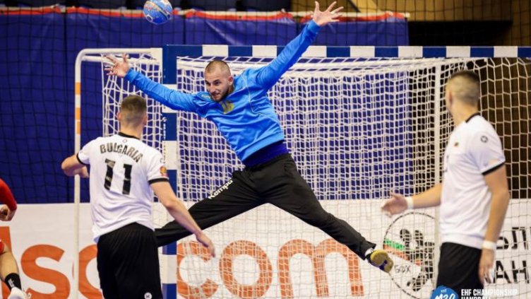 България на косъм от изненада срещу фаворита на Европейския шампионат по хандбал във Варна