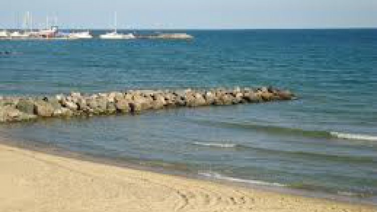 Прекратяват процедурите за концесия на 15 плажа