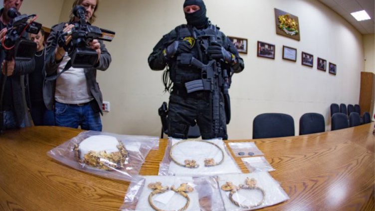 Обвиняем призна: Златното съкровище е...фалшиво