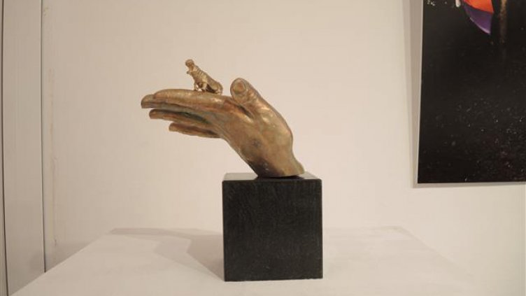 Изложба представя взаимоотношенията между човека и природата