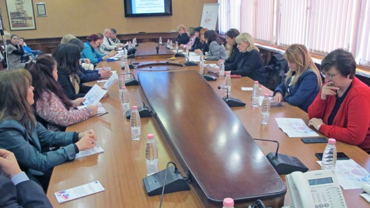 Консултират варненци как да ползват социални услуги на 7 места в града