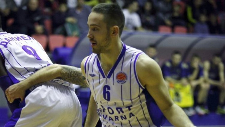 Черно море Тича подчини Академик Бултекс във Варна