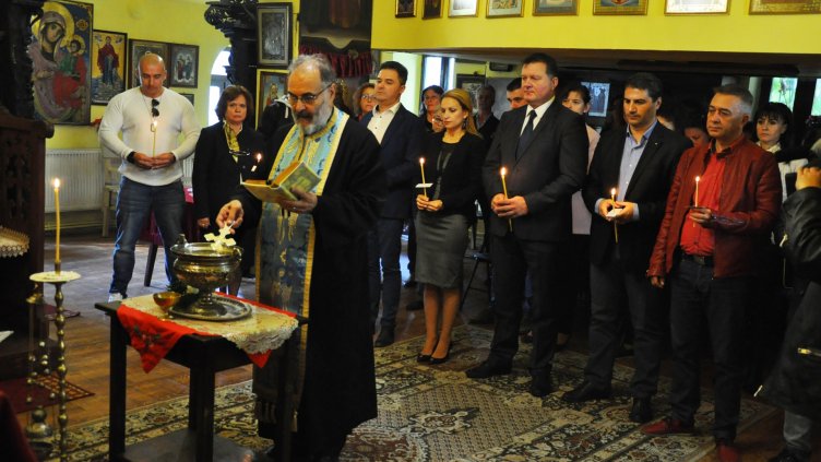 Водосвет за здраве беше отслужен за празника на район &quot;Младост&quot;  (СНИМКИ)