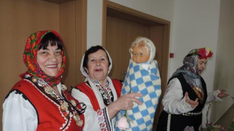 Днес е Бабинден - Денят на родилната помощ