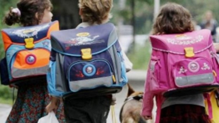 8 септември, добре ли е? МОН обмисля тогава да е първият учебен ден