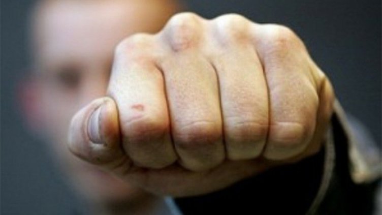 Съдят непълнолетен, счупил челюстта на ученик във Варна