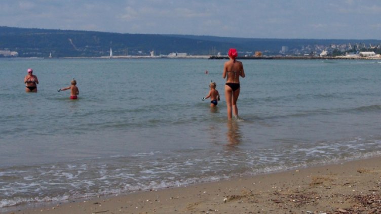 И плажовете без концесионер ще имат спасители