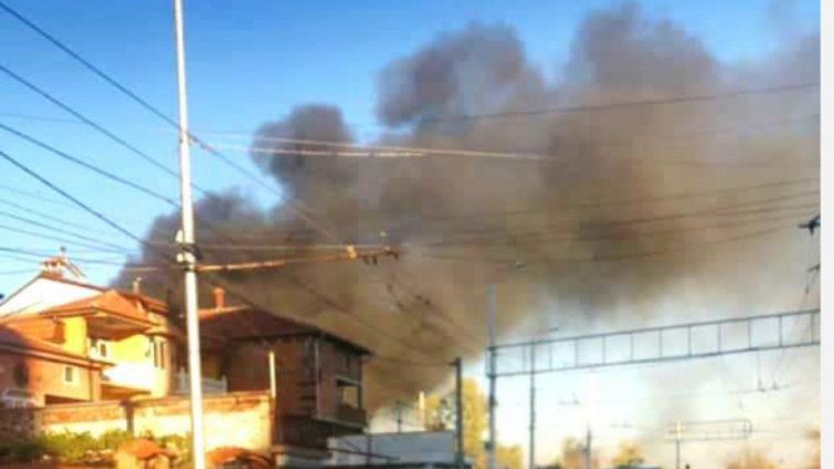 Запалени гуми задимиха пловдивския квартал Столипиново