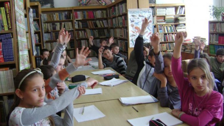 Езиковите гимназии приемат вече от 5-и клас