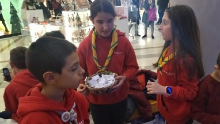 Скаути от Варна събраха пари за деца с редки заболявания