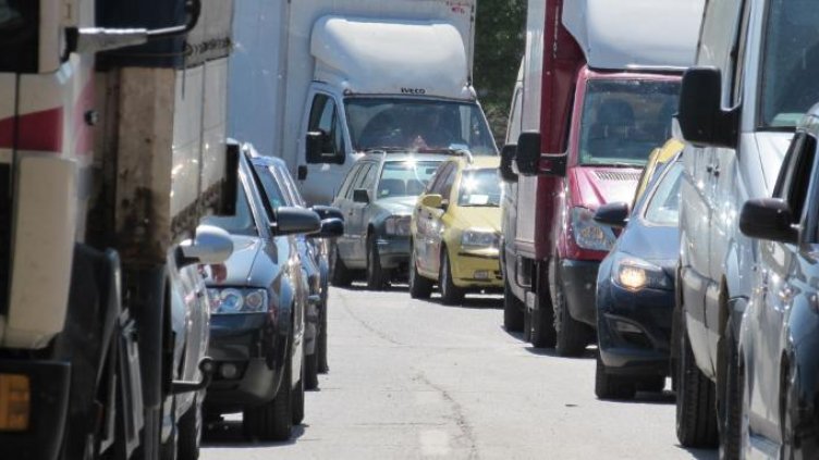 "Джентълмен" от BG TOLL псува и крещи на чужденец: Маймуно, плащай! (Видео)