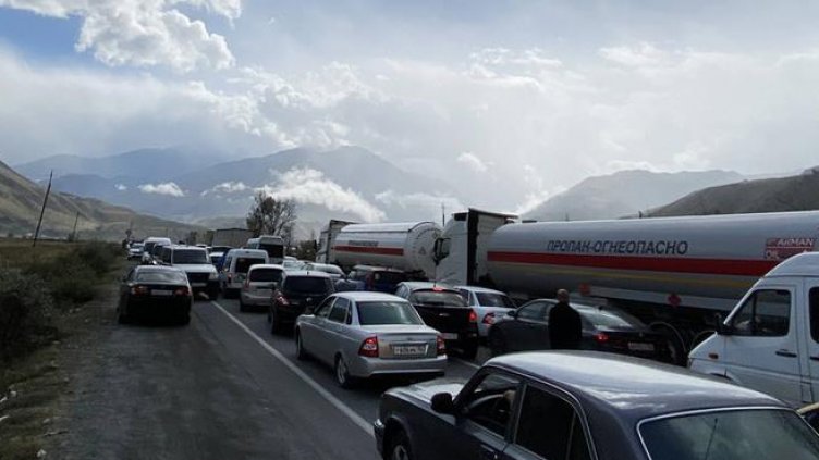 Бягащите от мобилизацията руснаци: Дълг ли? За тях сме пушечно месо!