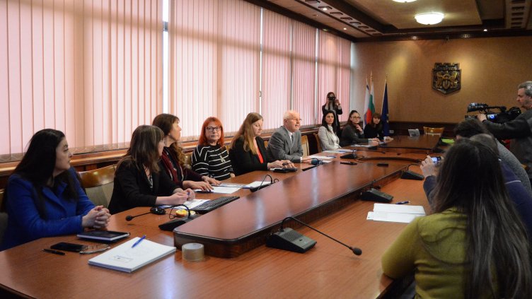 Над 630 варненци в неравностойно положение могат да получат грижи в дома си