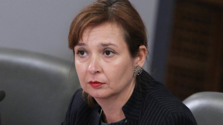 Сливането на почивни дни ще се регулира